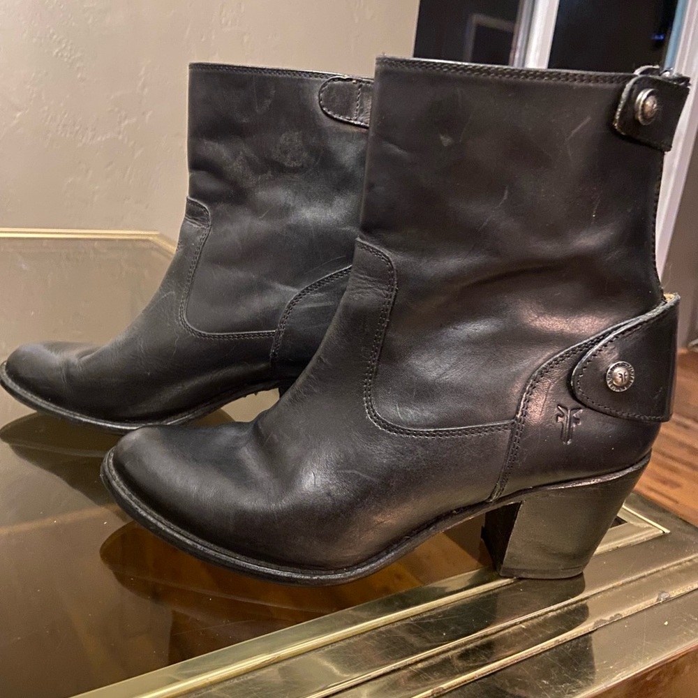 Frye Black Leather Heeled Boots